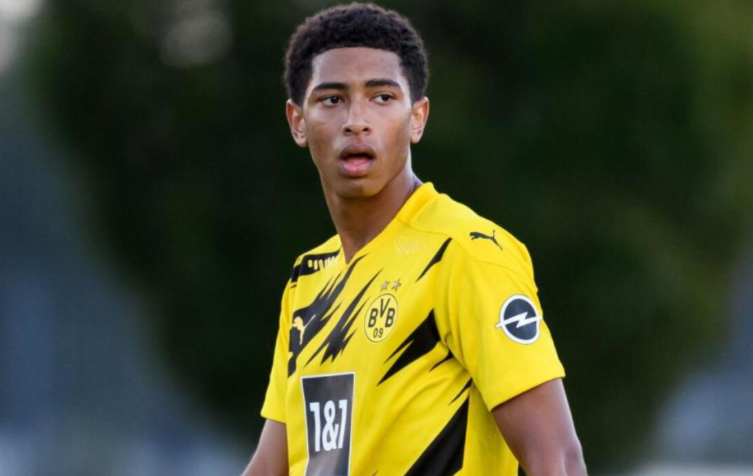 队报评法国队的2025：杜埃最佳新人、姆巴佩MVP（队报评选法国队2025：杜埃获最佳新秀，姆巴佩加冕MVP）