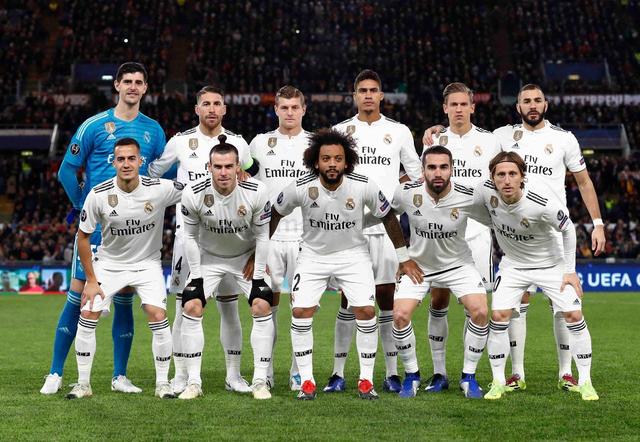 记者：热刺有意签下奥莫罗迪翁，也在寻找一名左边锋和左后卫（据记者消息，热刺有意引进奥莫罗迪翁，同时寻找左边锋与左后卫）