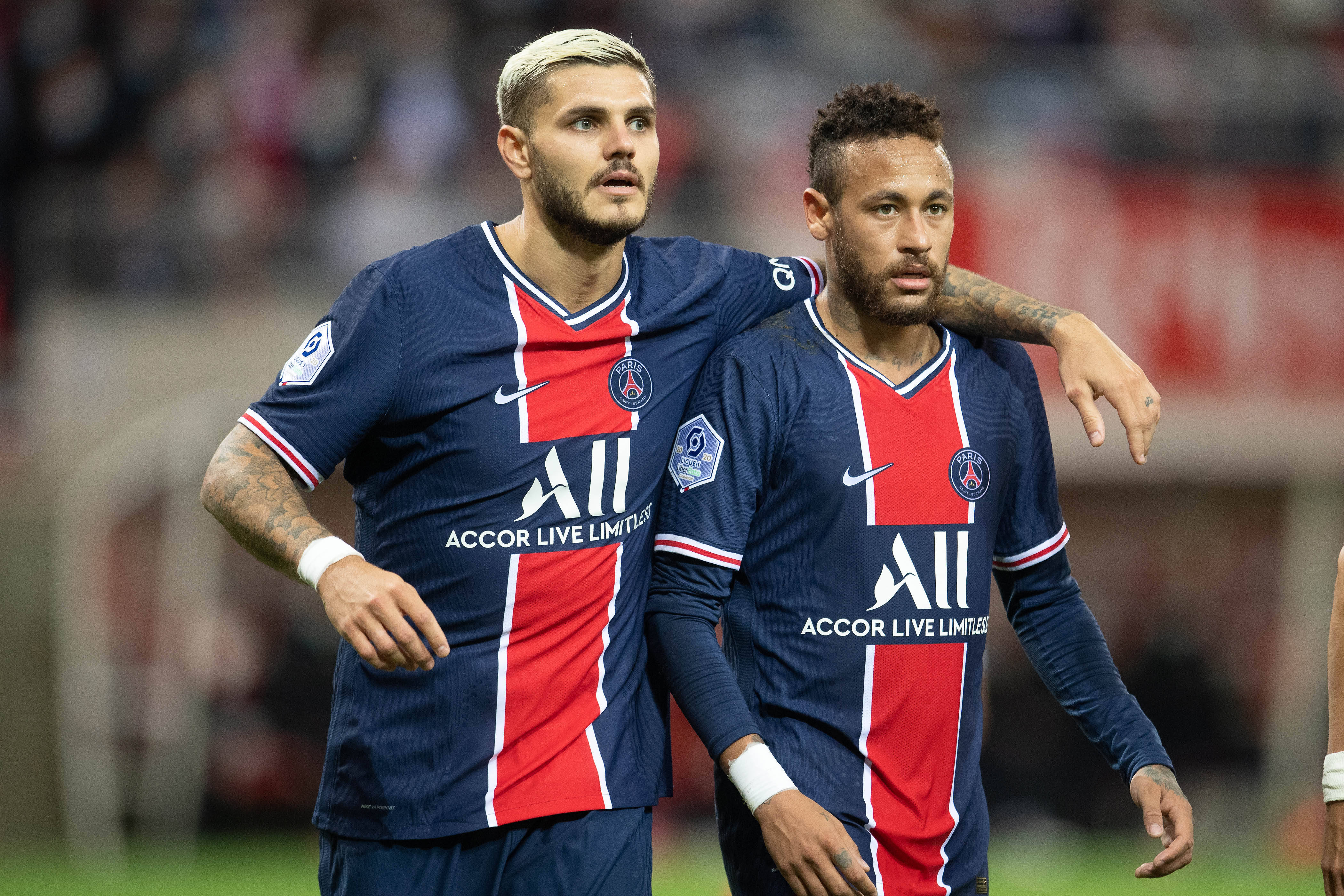 马卡：赫伊森最近状态明显下滑，但俱乐部依然对其充满信心（马卡：赫伊森近期表现下滑，俱乐部依旧信任他）