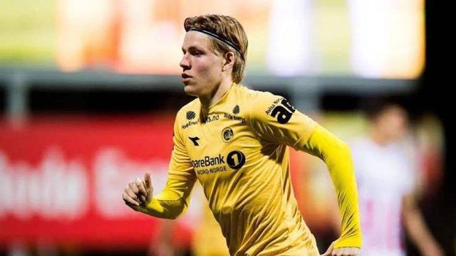 同曦以速度压制对手（同曦以快制胜）