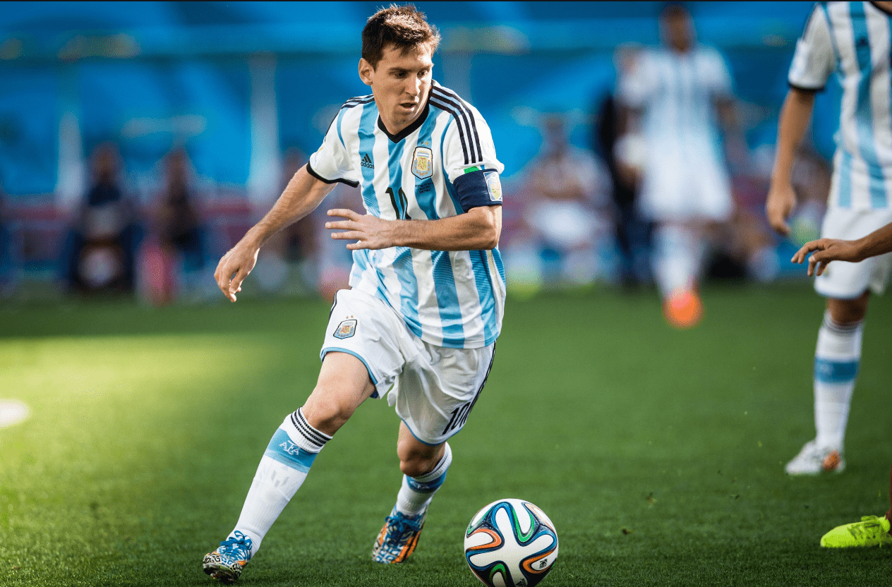 记者：阿莫林组建新的领导小组，包括B费、马奎尔、利马等人（记者：阿莫林打造全新领袖小组，B费、马奎尔、利马在列）