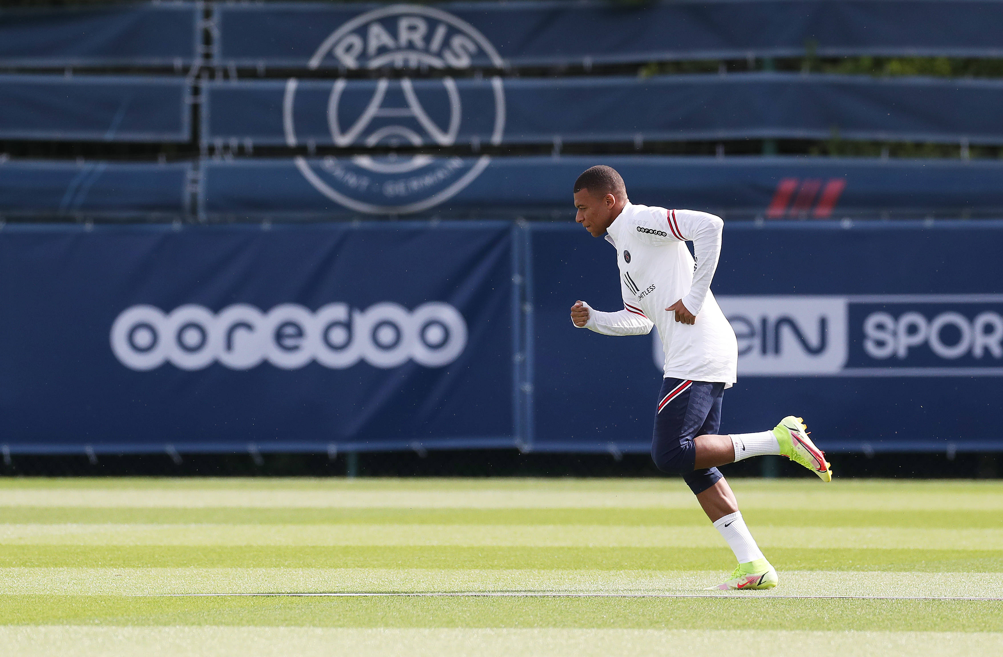 NBA球员数据榜：字母哥得分继续领先,（NBA球员数据排名：字母哥得分依旧领跑）