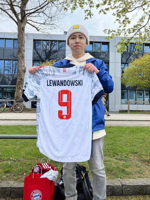 成都vs广岛三箭：费利佩、周定洋出战，德尔加多替补（成都对阵广岛三箭：费利佩、周定洋出战，德尔加多替补待命）