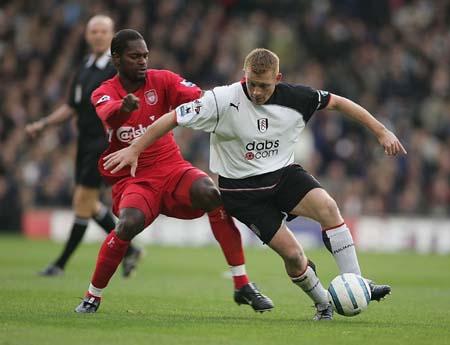 半场战报：奥萨苏纳1-0皇家社会，卡泰纳破门（半场：奥萨苏纳1-0领先皇家社会，卡泰纳建功）